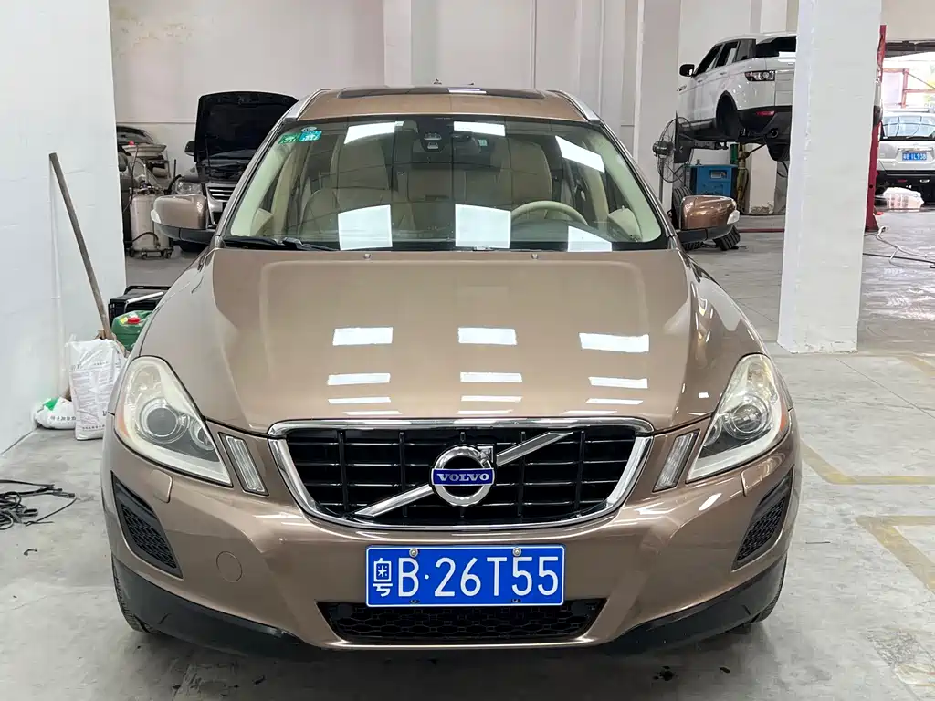 Volvo XC60 (Import) — миниатюра 2