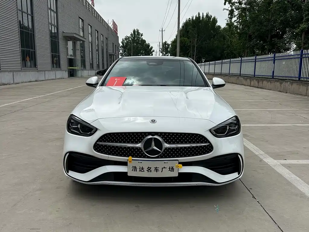 Mercedes-Benz C-Class — миниатюра 2