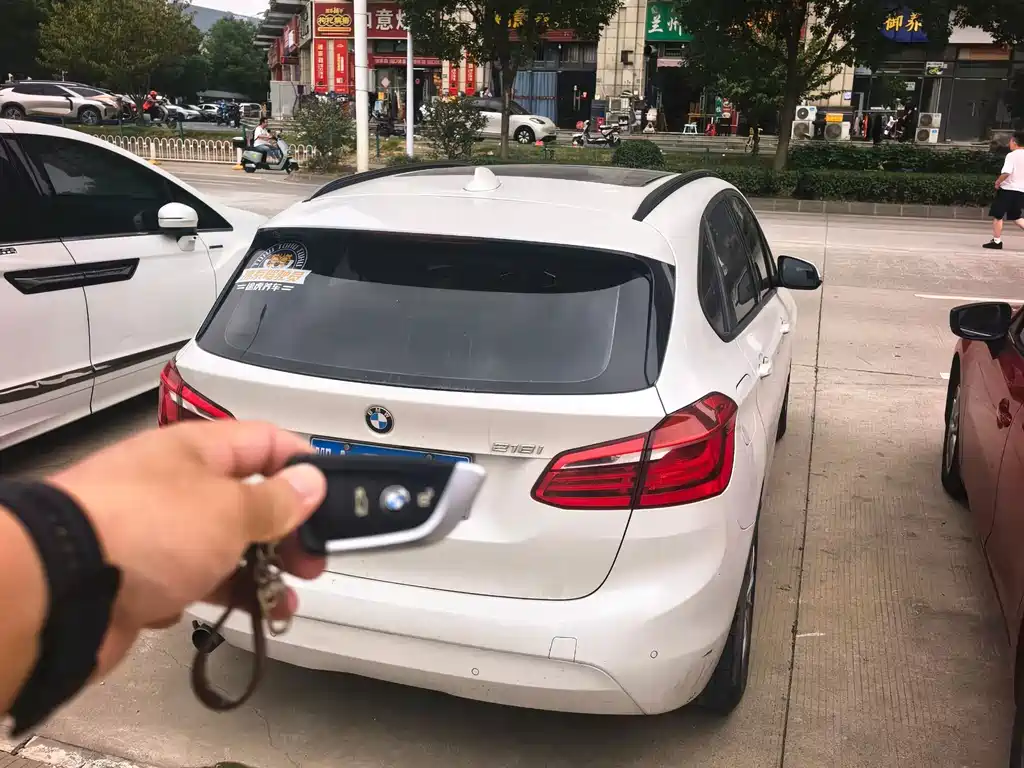 BMW 2 Series Active Tourer — миниатюра 2