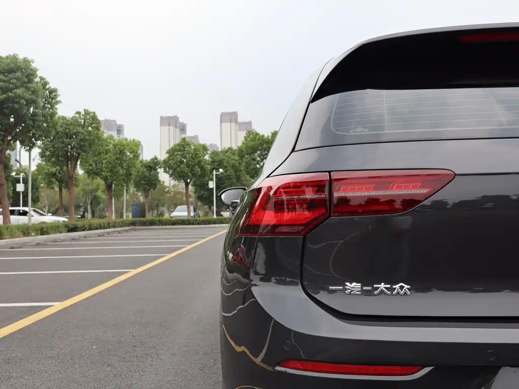 Volkswagen Golf GTI — миниатюра 9