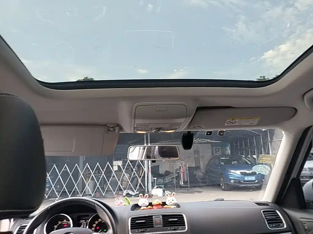 Skoda Yeti — миниатюра 18
