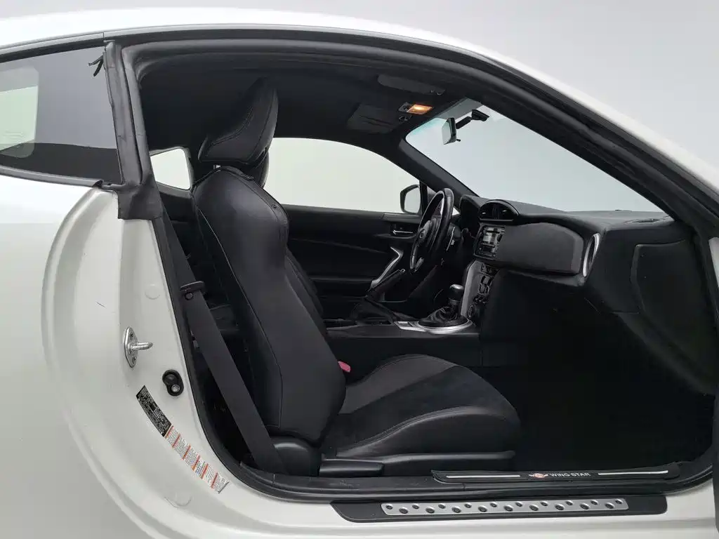 Subaru BRZ — миниатюра 23