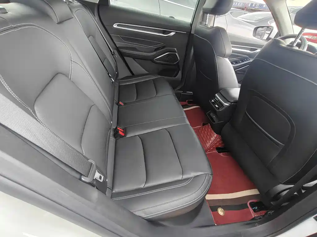 Geely Emgrand — миниатюра 11