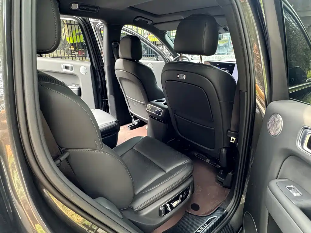 Li Auto Li L8 — миниатюра 8