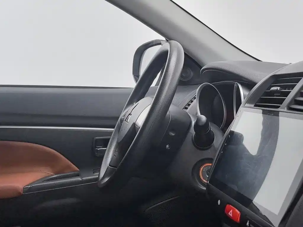 Mitsubishi ASX — миниатюра 22