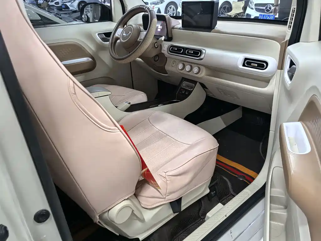 Wuling MINIEV — миниатюра 10