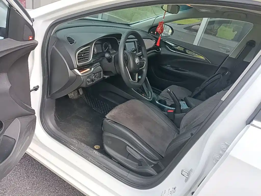 Buick Excelle — миниатюра 16