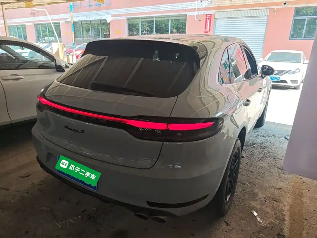 Porsche Macan — миниатюра 7