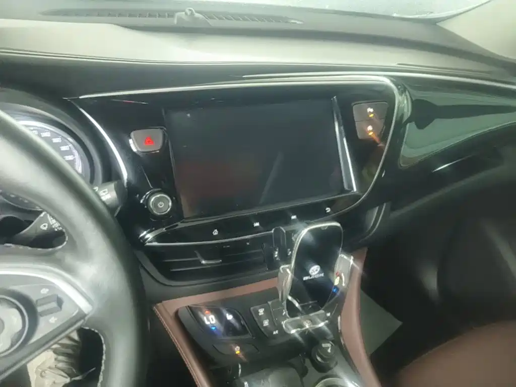 Buick Envision Plus — миниатюра 13