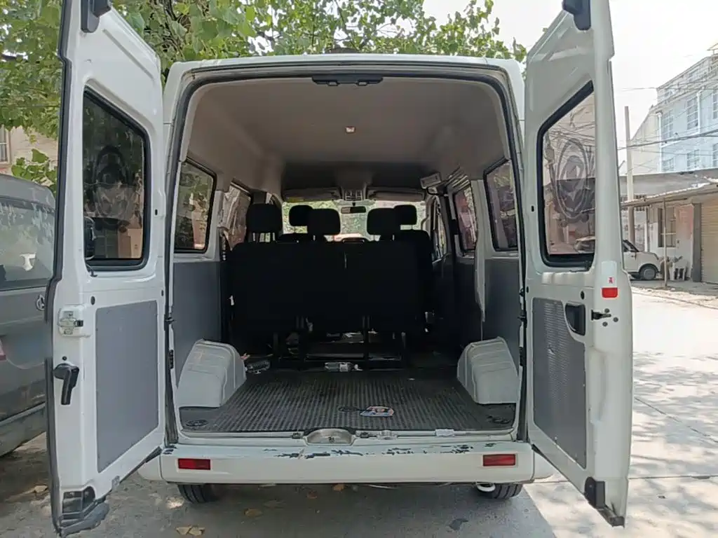 Maxus V80 — миниатюра 19