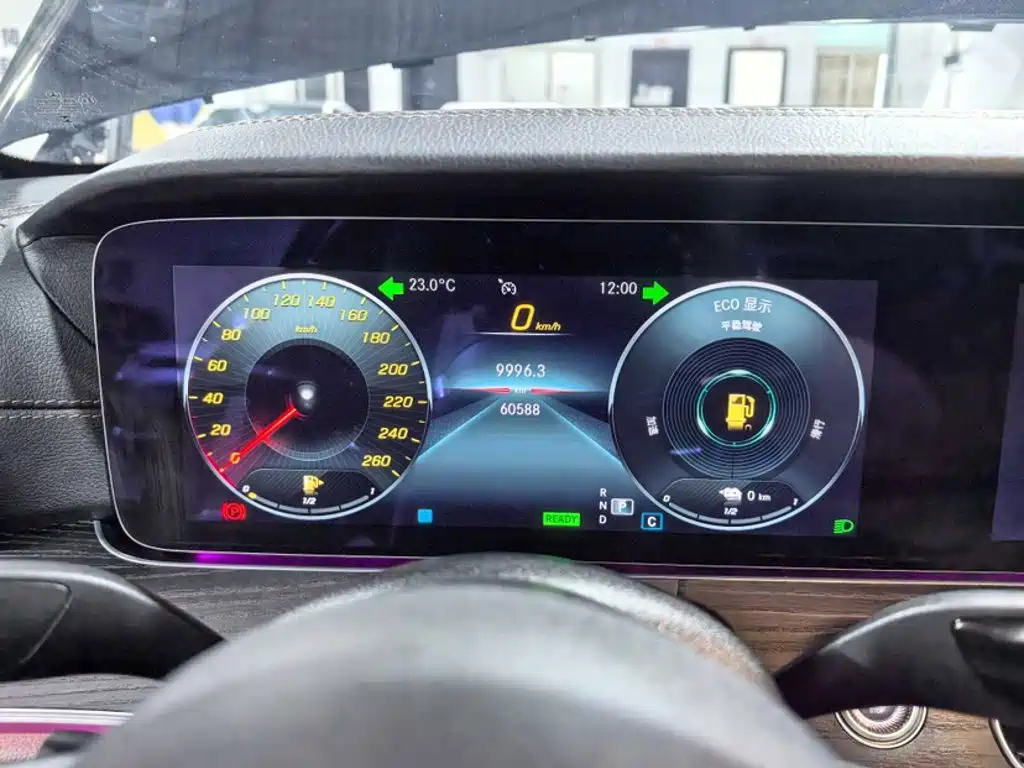 Mercedes-Benz E-Class New Energy — миниатюра 11