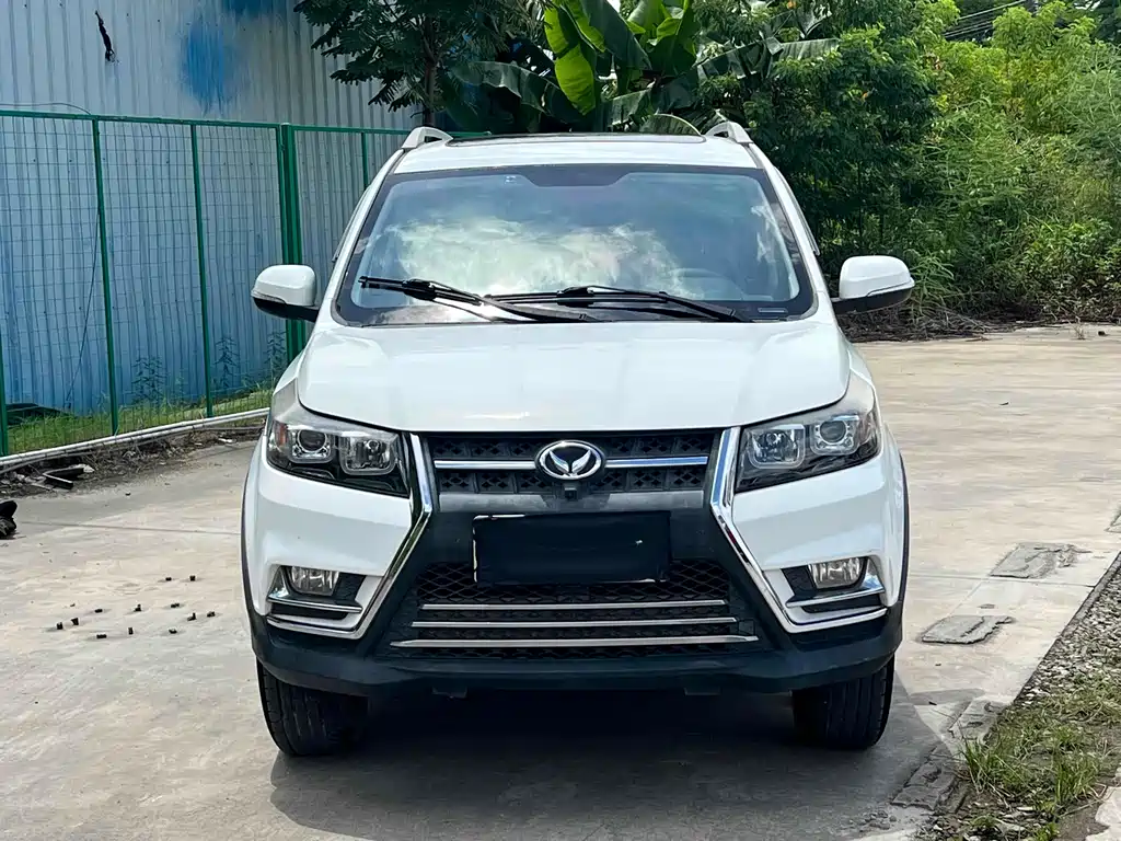 BAIC HUANSU BAIC MAGIC SPEED S3