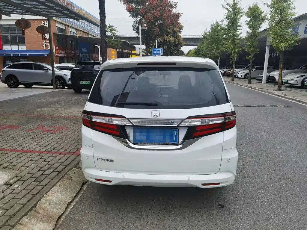 Honda Odyssey — миниатюра 5