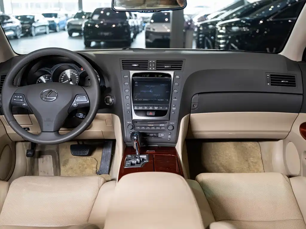 Lexus GS — миниатюра 10