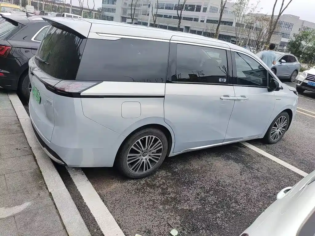 GAC E8 PHEV 2024 150km MAX+