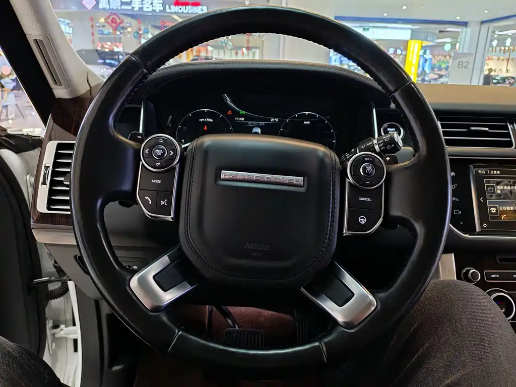 Land Rover Range Rover — миниатюра 13