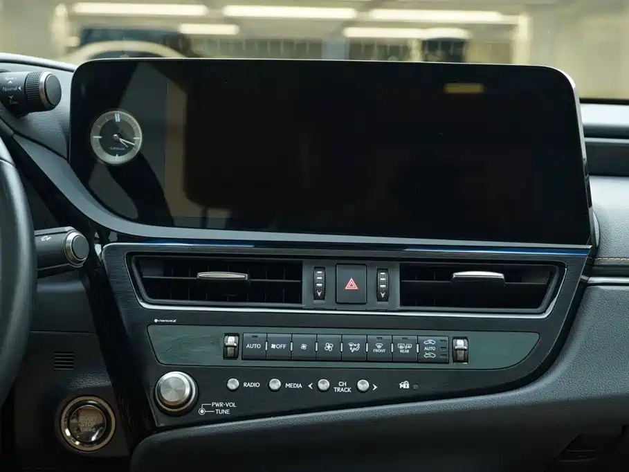 Lexus ES — миниатюра 18