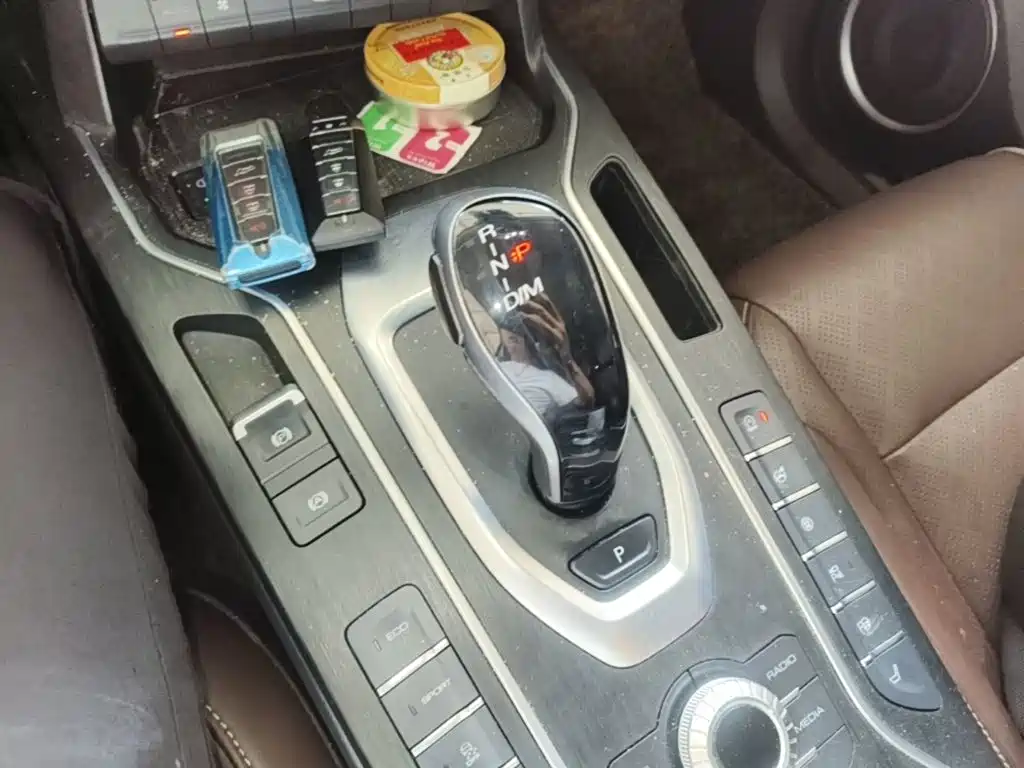 Wey Wey VV6 — миниатюра 14