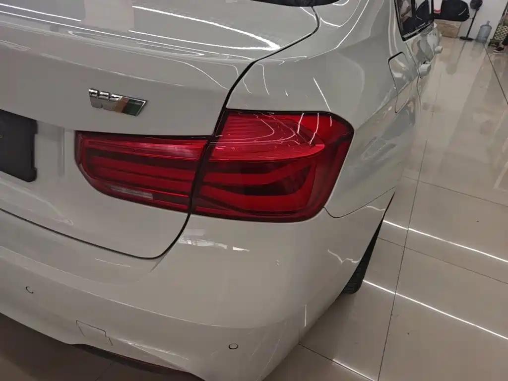 BMW 3 Series — миниатюра 8