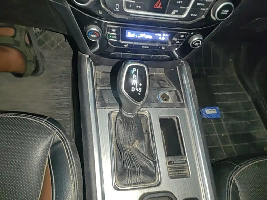 Geely Vision X6 — миниатюра 14