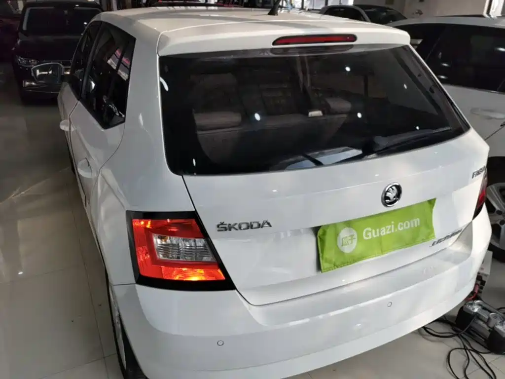 Skoda Fabia — миниатюра 6