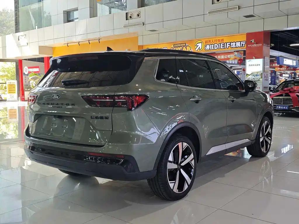 Ford Equator Sport — миниатюра 22