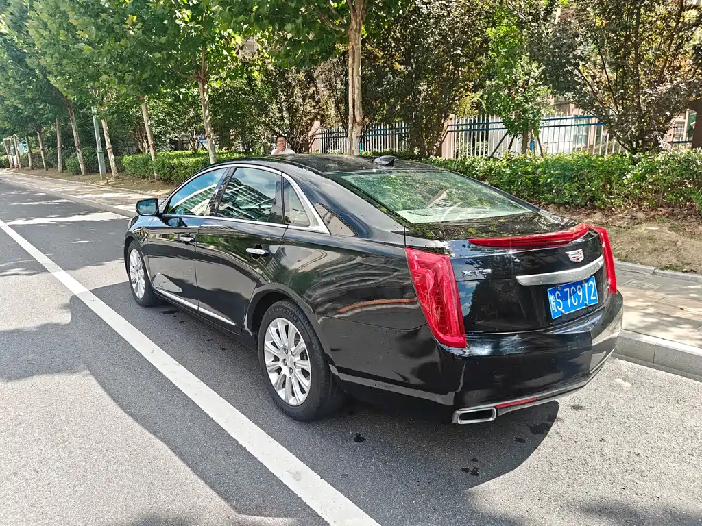 Cadillac XTS — миниатюра 9