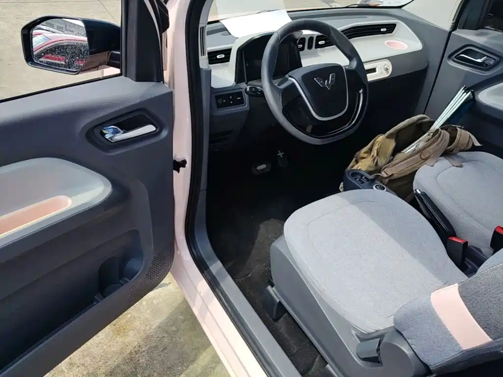 Wuling MINIEV — миниатюра 16