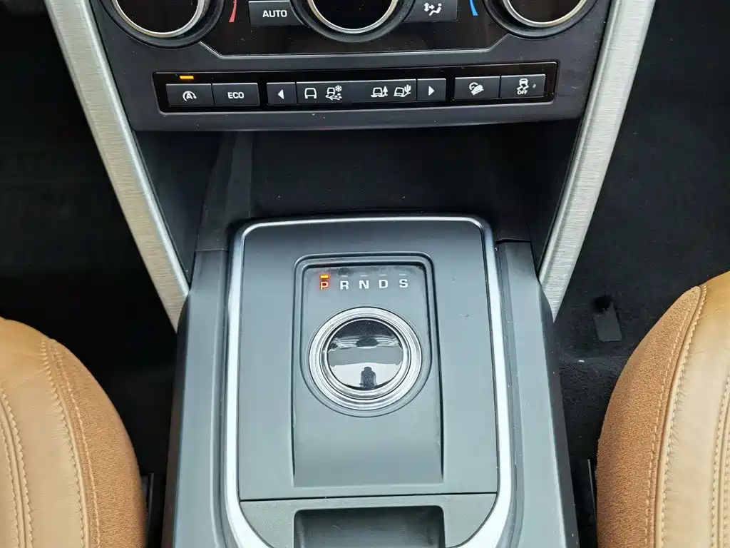 Land Rover Discovery Sport — миниатюра 13