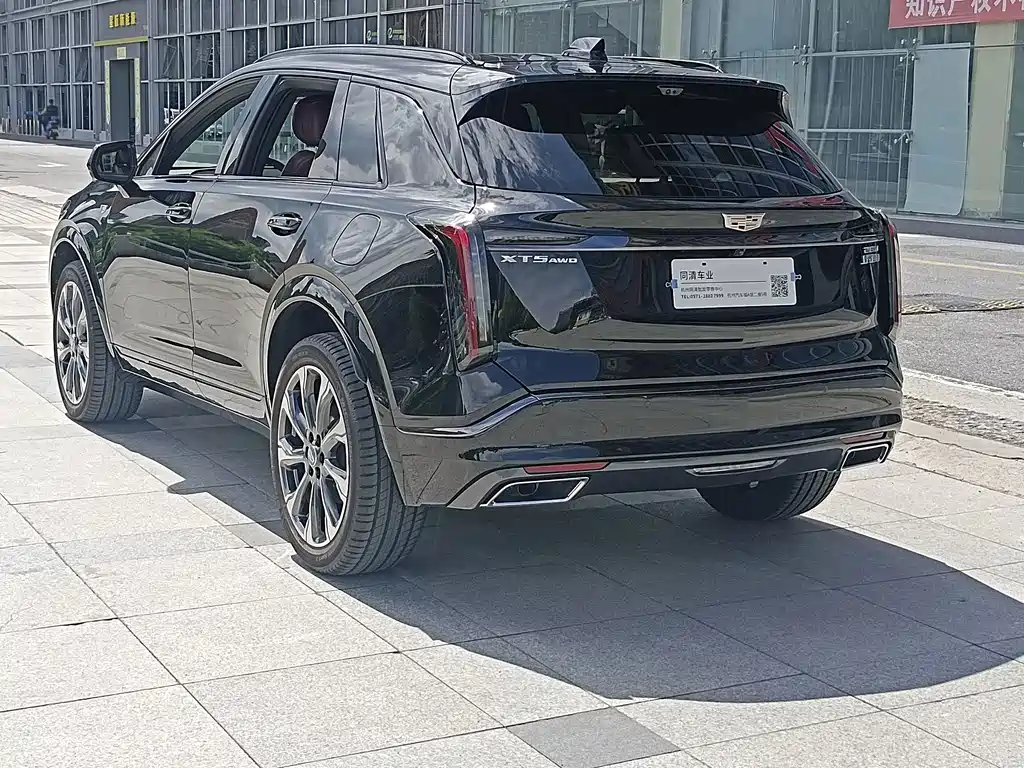 Cadillac XT5 — миниатюра 6