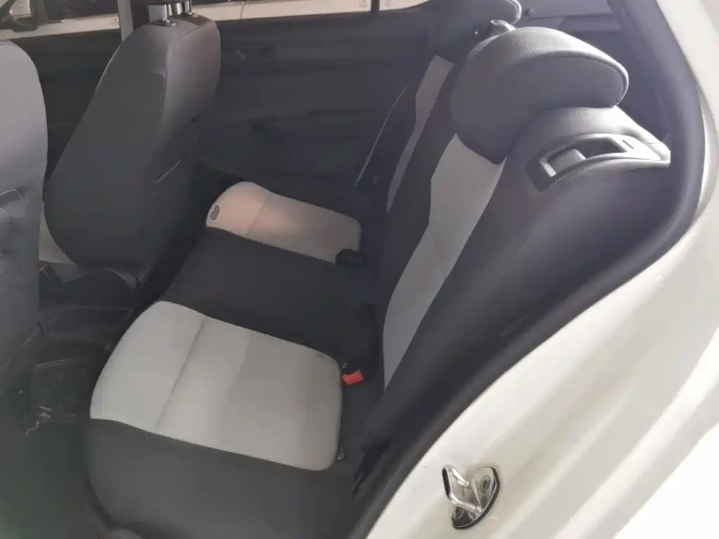 Skoda Fabia — миниатюра 17