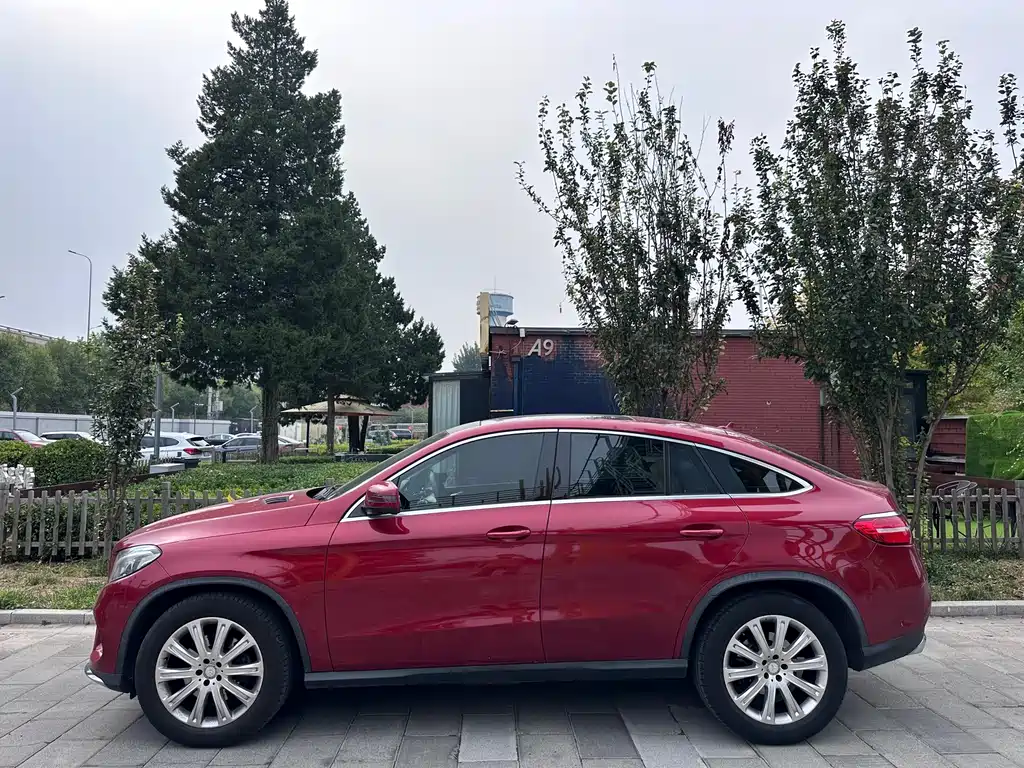 Mercedes-Benz GLE Coupe — миниатюра 15