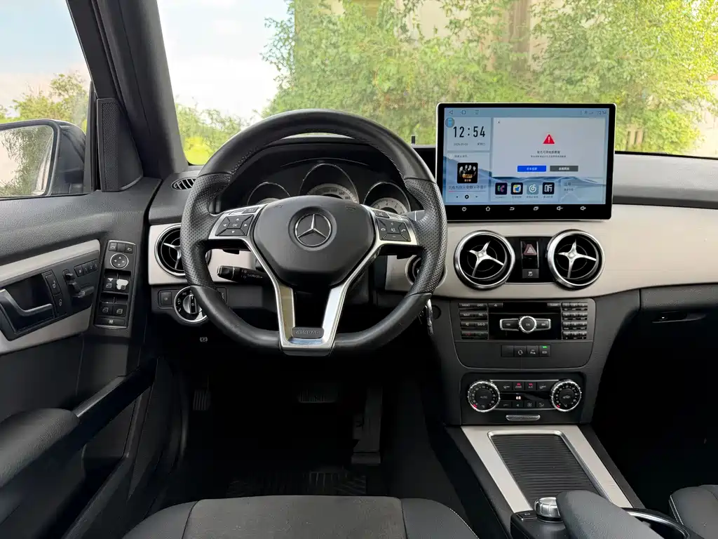 Mercedes-Benz GLK-Class — миниатюра 8