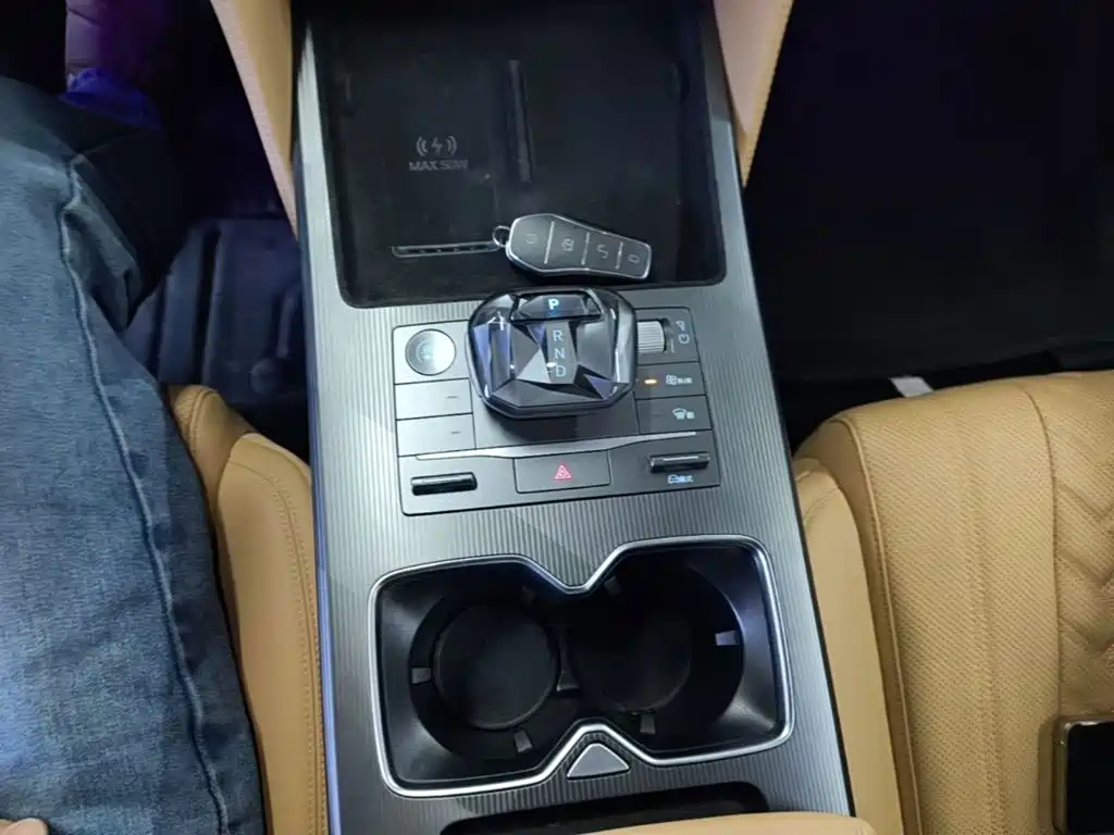 BYD L DM-i — миниатюра 14