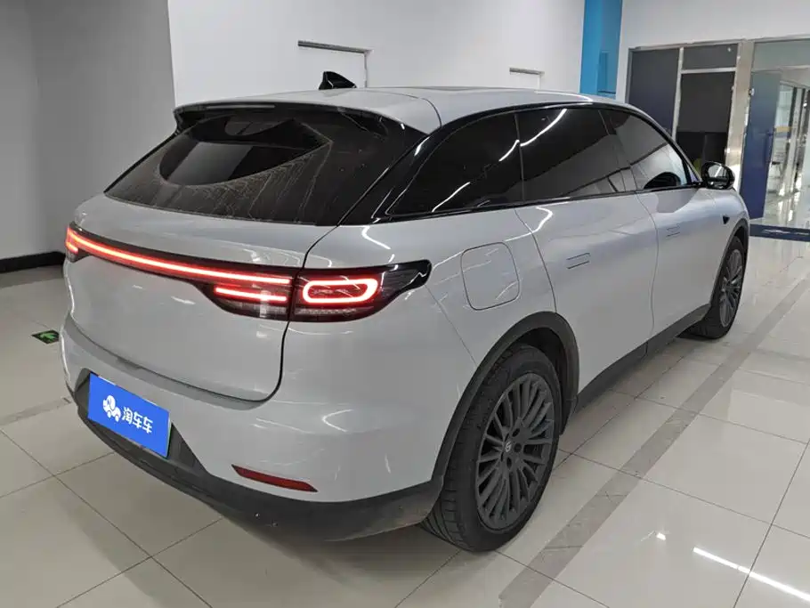 Leapmotor Leapmotor C11 — миниатюра 3
