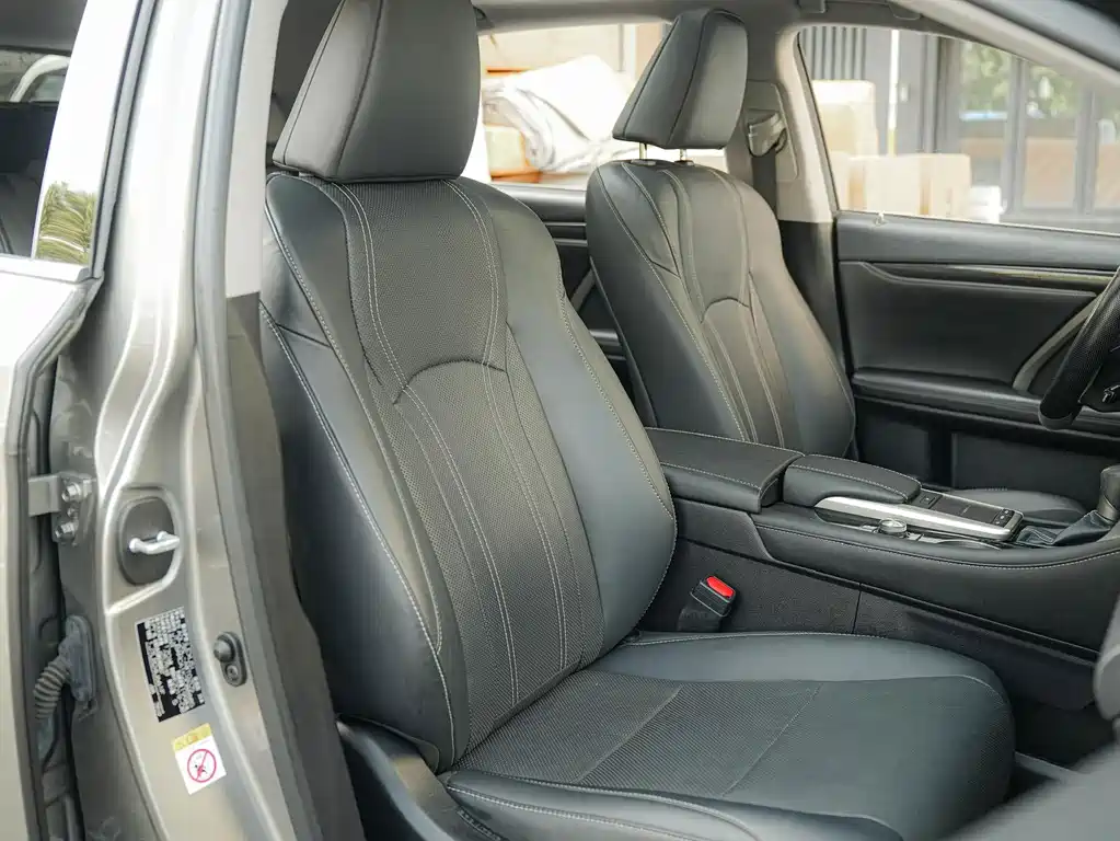 Lexus RX — миниатюра 14