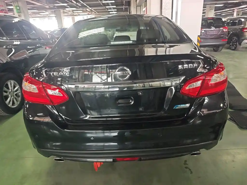 Nissan Teana — миниатюра 6