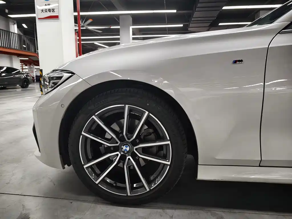 BMW 3 Series — миниатюра 4