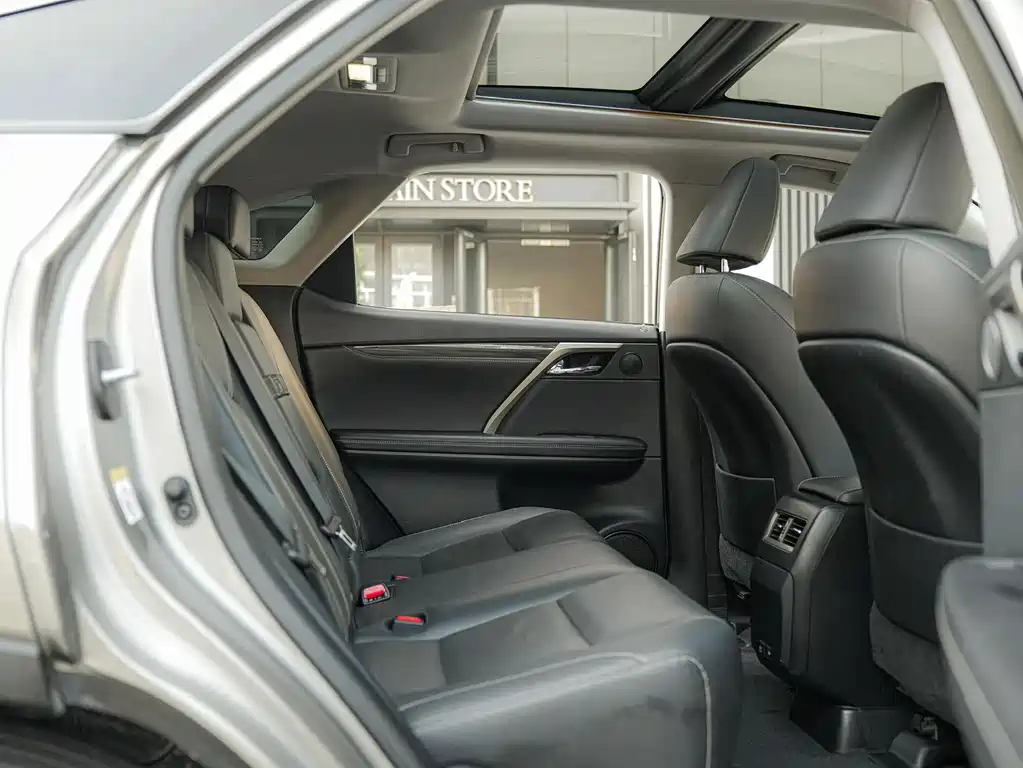 Lexus RX — миниатюра 16