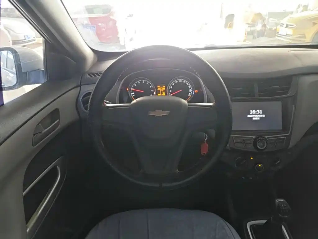 Chevrolet Sail — миниатюра 11