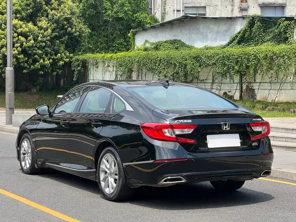 Honda Accord — миниатюра 21