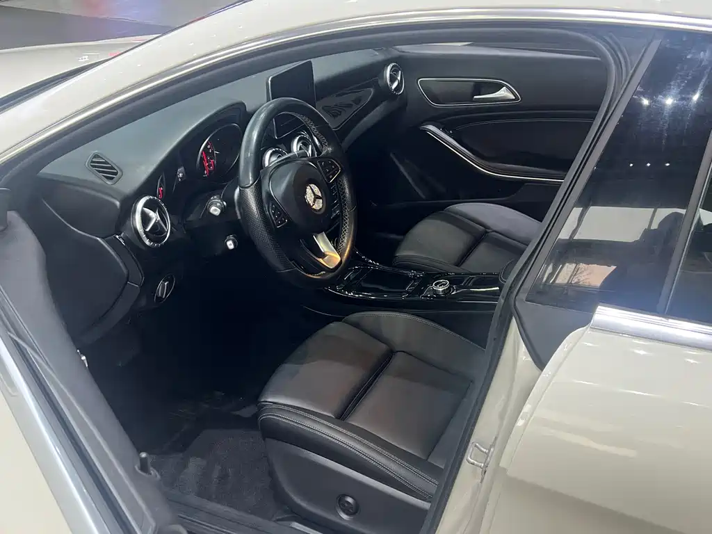 Mercedes-Benz CLA (Import) — миниатюра 4