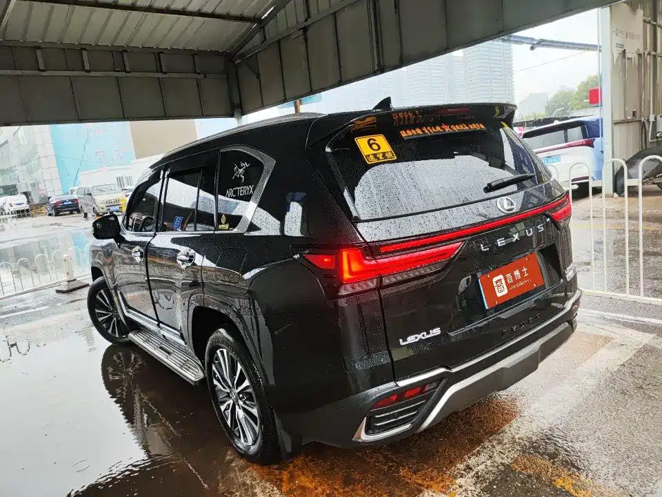 Lexus LX — миниатюра 3