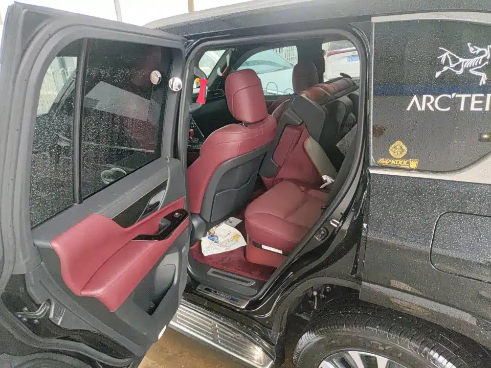 Lexus LX — миниатюра 6