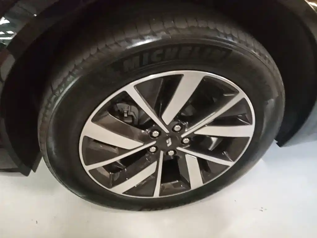 Li Auto Li L8 — миниатюра 23