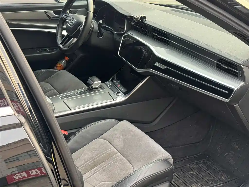 Audi A6L 2020 40 TFSI Luxury