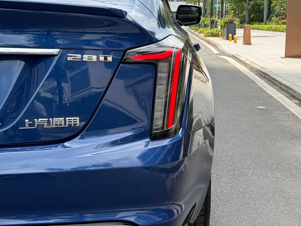 Cadillac CT5 — миниатюра 13