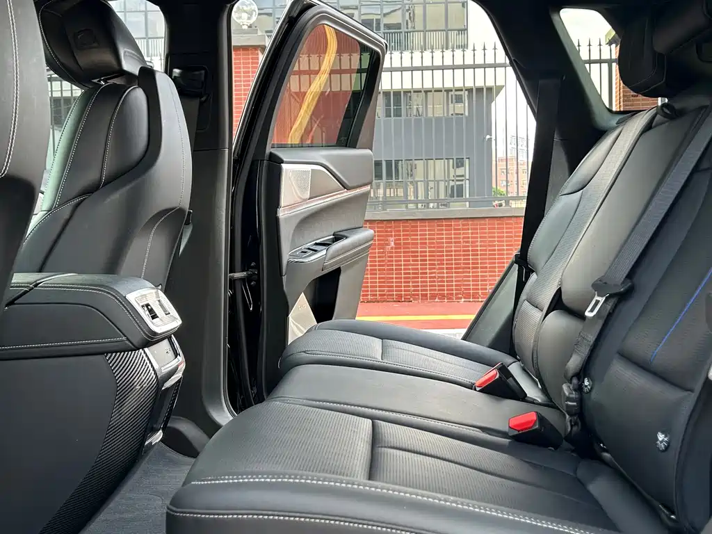 Cadillac XT5 — миниатюра 16
