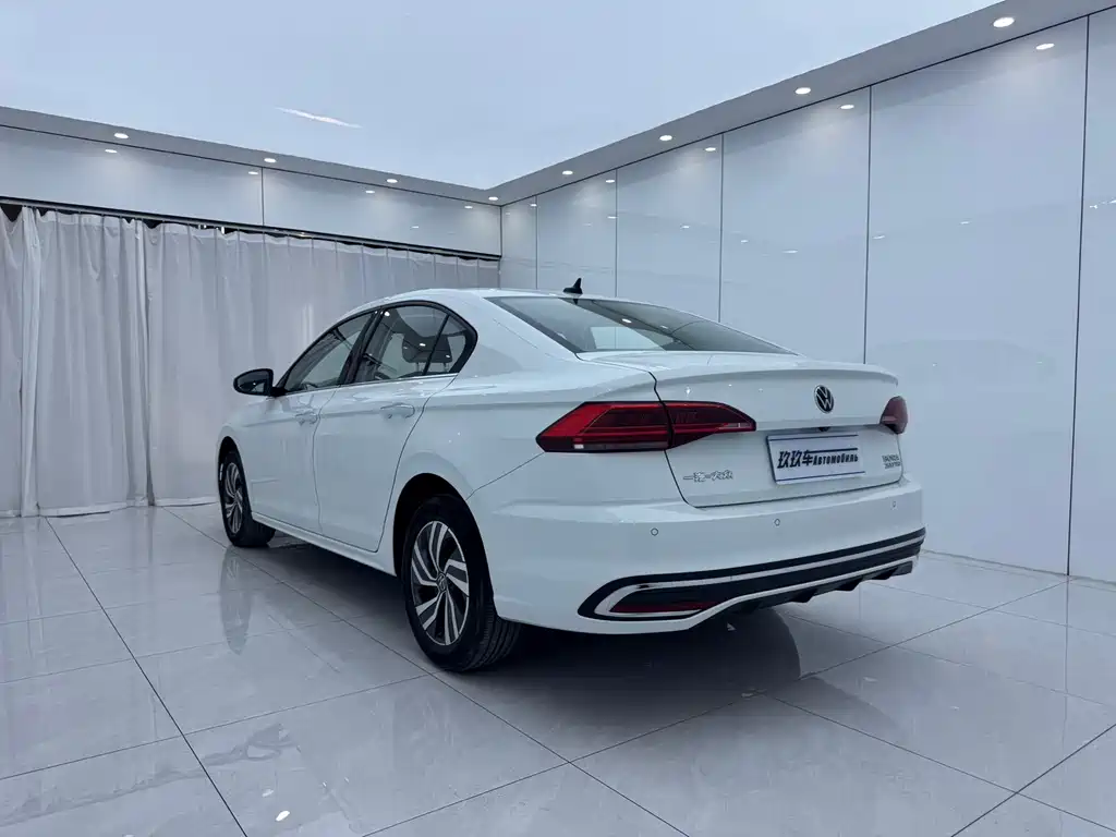 Volkswagen Bora — миниатюра 6