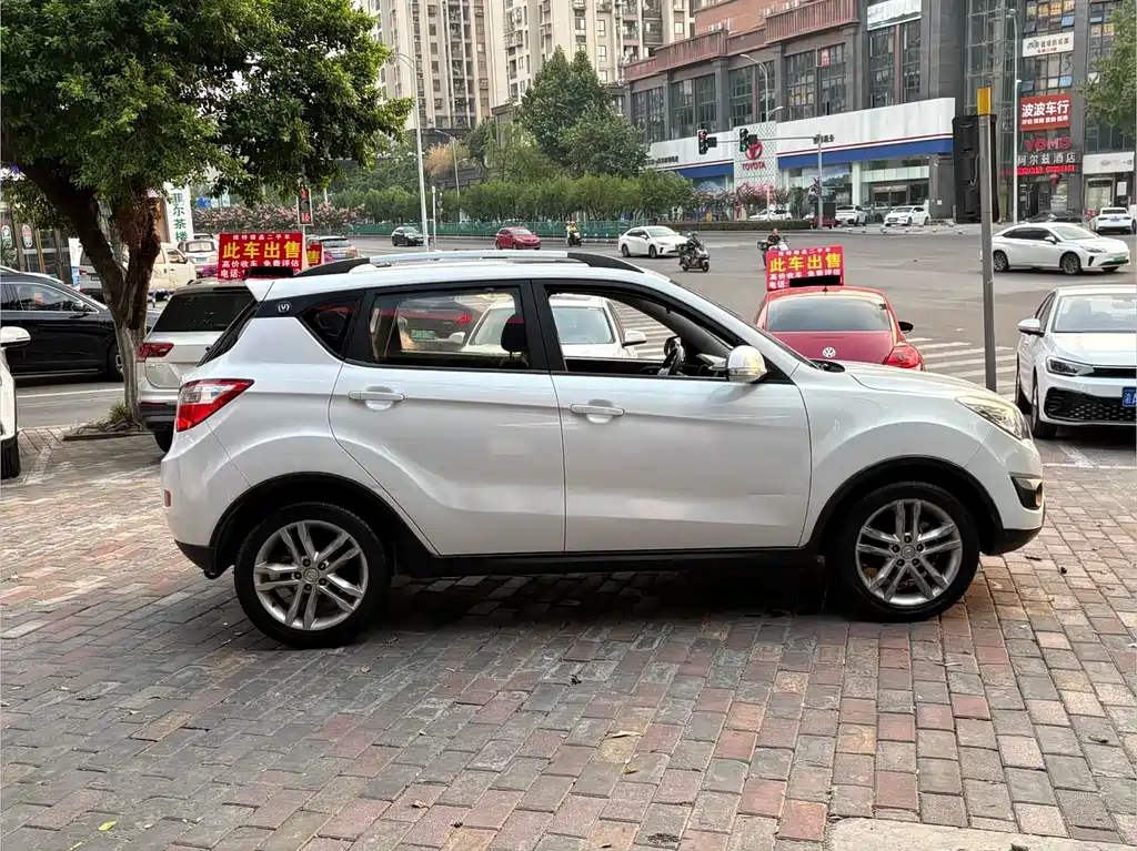 Changan CS35 — миниатюра 4